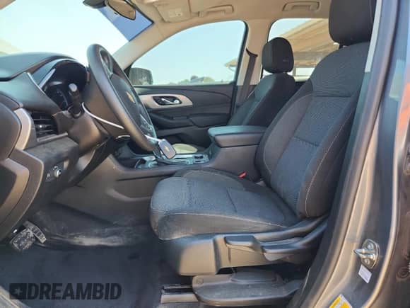 2020 Chevrolet Traverse LS с VIN 1GNERFKW8LJ247093, выставлен на аукционе Copart как лот 80121555 с пробегом 65 942 миль миль и Списание • Salvage title. История ставок и продаж доступна на DreamBid. Изображение 7.