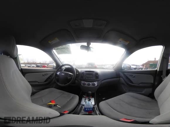 2010 Hyundai Elantra GLS z VIN KMHDU4AD9AU901985, wystawiony jako IAAI lot #41900330 z przebiegiem 180 945 mil mil oraz . Historia ofert i sprzedaży dostępna na DreamBid. Obrazek 18.