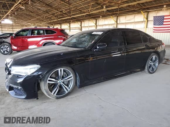 2016 BMW 7 Series 750i с VIN WBA7F0C56GGL99824, выставлен на аукционе Copart как лот 62845125 с пробегом 114 694 миль миль и Списание • Salvage title. История ставок и продаж доступна на DreamBid. Изображение 1.