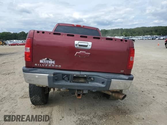 2013 Chevrolet Silverado 2500HD LT z VIN 1GC1KXC88DF221924, wystawiony jako Copart lot #70194175 z przebiegiem 272 346 mil mil oraz Szkoda całkowita • Salvage title. Historia ofert i sprzedaży dostępna na DreamBid. Obrazek 6.