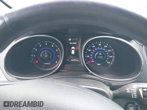 2015 Hyundai Santa Fe с VIN 5XYZW4LA2FG238145, выставлен на аукционе IAAI как лот 42399426 с пробегом 151 271 миль миль и . История ставок и продаж доступна на DreamBid. Изображение 7.