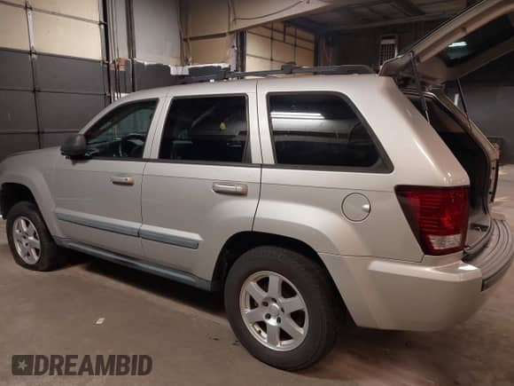 2009 Jeep Grand Cherokee Rocky Mountain с VIN 1J8GR48K49C533670, выставлен на аукционе IAAI как лот 41770034 с пробегом 65 953 миль миль и . История ставок и продаж доступна на DreamBid. Изображение 3.