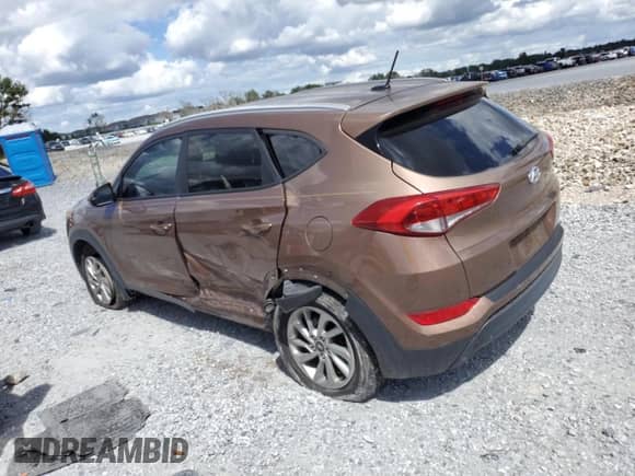 2016 Hyundai Tucson SE with VIN KM8J33A41GU209227, listed as a Copart auction lot 84704655 with 112,495 mi miles and Clean title. Bid and sale history available at DreamBid. Image 2.