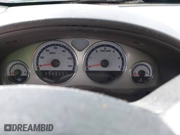 2005 Saturn Relay 2 with VIN 5GZDV03L35D188729, listed as a IAAI auction lot 43097382 with Not provided miles and . Bid and sale history available at DreamBid. Image 7.