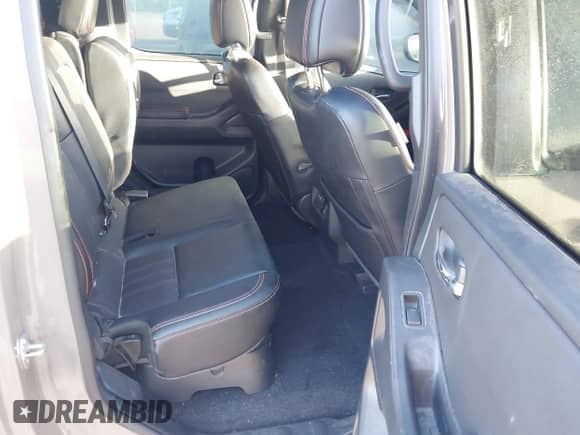 2023 Nissan Frontier Pro-X с VIN 1N6ED1EJ6PN637535, выставлен на аукционе IAAI как лот 43401089 с пробегом 32 221 миль миль и . История ставок и продаж доступна на DreamBid. Изображение 8.