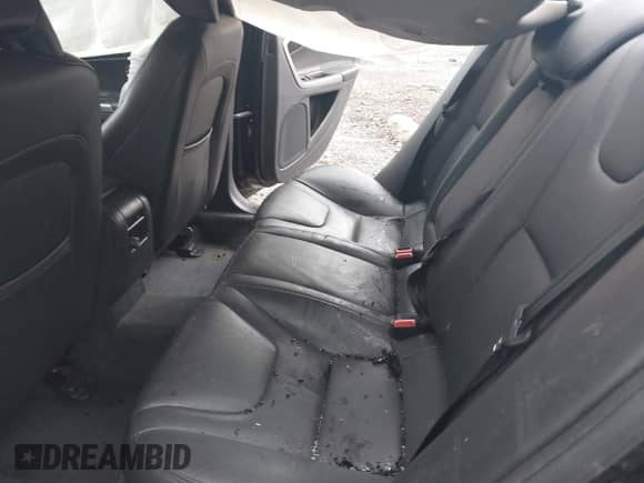2016 Volvo S60 T5 Premier с VIN YV1612TK3G2411949, выставлен на аукционе IAAI как лот 42353357 с пробегом 152 937 миль миль и . История ставок и продаж доступна на DreamBid. Изображение 8.