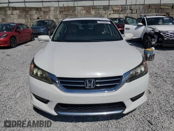 2015 Honda Accord Touring z VIN 1HGCR3F92FA026033, wystawiony jako Copart lot #70990085 z przebiegiem 173 999 mil mil oraz Szkoda całkowita • Salvage title. Historia ofert i sprzedaży dostępna na DreamBid. Obrazek 5.