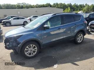 2018 Ford Escape SE с VIN 1FMCU9GD4JUB33011, выставлен на аукционе Copart как лот 67183685 с пробегом 43 428 миль миль и Списание • Salvage title. История ставок и продаж доступна на DreamBid. Изображение 1.