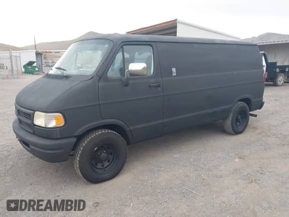 1997 Dodge RAM with VIN 2B7HB21X8VK559273, listed as a IAAI auction lot 43333003 with 154,483 mi miles and . Bid and sale history available at DreamBid. Image 2.