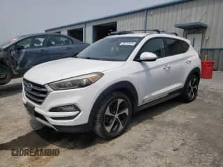 2017 Hyundai Tucson Value с VIN KM8J3CA20HU313644, выставлен на аукционе Copart как лот 60212675 с пробегом 123 645 миль миль и Чистый • Clean title. История ставок и продаж доступна на DreamBid. Изображение 1.