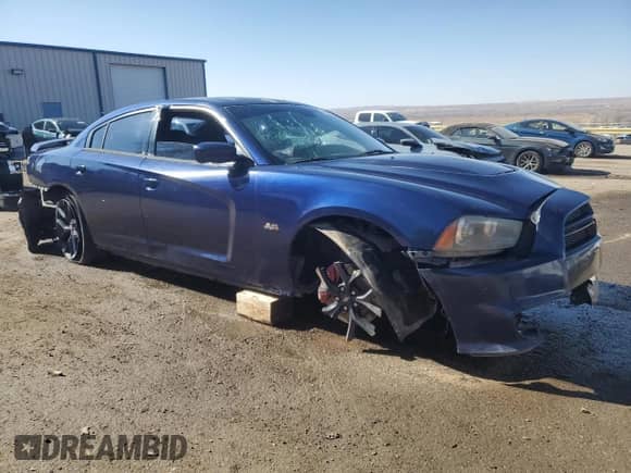 2013 Dodge Charger SRT-8 с VIN 2C3CDXEJ2DH586816, выставлен на аукционе Copart как лот 42210095 с пробегом Не указан миль и Списание • Salvage title. История ставок и продаж доступна на DreamBid. Изображение 4.