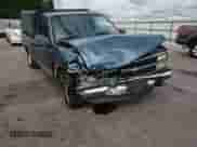 1992 Chevrolet Silverado 1500 с VIN 1GCDC14Z6NZ231088, выставлен на аукционе Copart как лот 80531755 с пробегом 159 595 миль миль и Списание • Salvage title. История ставок и продаж доступна на DreamBid. Изображение 13.