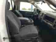 2023 Ram 1500 Tradesman z VIN 3C6JR6DGXPG640041, wystawiony jako Copart lot #56093325 z przebiegiem 25 785 mil mil oraz Szkoda całkowita • Salvage title. Historia ofert i sprzedaży dostępna na DreamBid. Obrazek 10.