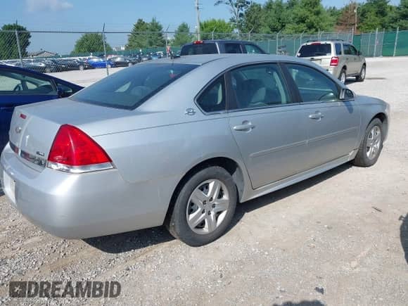 2009 Chevrolet Impala LS с VIN 2G1WB57K491291184, выставлен на аукционе IAAI как лот 42657148 с пробегом 209 758 миль миль и . История ставок и продаж доступна на DreamBid. Изображение 4.