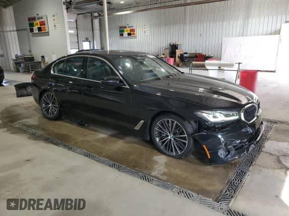 2022 BMW 5 Series 530i xDrive with VIN WBA13BJ0XNWX39450, listed as a Copart auction lot 70291355 with 50,084 mi miles and Salvage title. Bid and sale history available at DreamBid. Image 4.