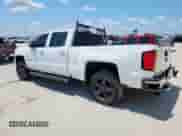 2015 Chevrolet Silverado 2500HD LTZ z VIN 1GC1KWE8XFF664201, wystawiony jako Copart lot #67785295 z przebiegiem 129 648 mil mil oraz Szkoda całkowita • Salvage title. Historia ofert i sprzedaży dostępna na DreamBid. Obrazek 2.