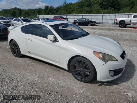 2010 Hyundai Genesis Coupe Track с VIN KMHHT6KD6AU013287, выставлен на аукционе Copart как лот 70529985 с пробегом 245 234 миль миль и Списание • Salvage title. История ставок и продаж доступна на DreamBid. Изображение 4.