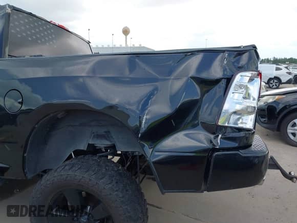 2017 Ram 1500 Express z VIN 1C6RR6KT6HS547823, wystawiony jako IAAI lot #42717862 z przebiegiem 220 236 mil mil oraz . Historia ofert i sprzedaży dostępna na DreamBid. Obrazek 15.