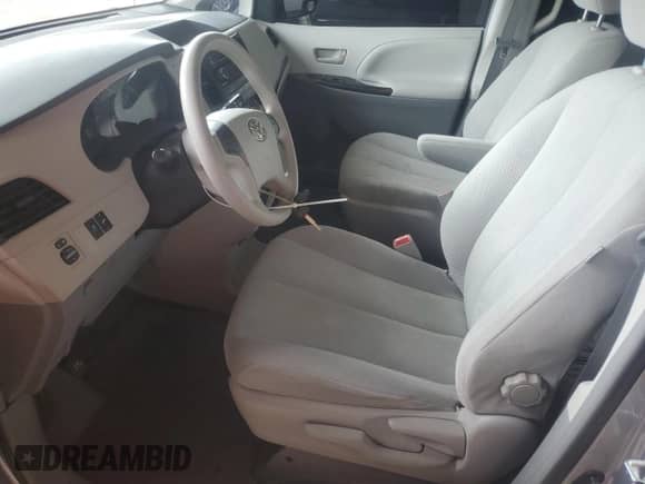 2012 Toyota Sienna with VIN 5TDZK3DC3CS277508, listed as a Copart auction lot 81464445 with 64,092 mi miles and Salvage title. Bid and sale history available at DreamBid. Image 7.