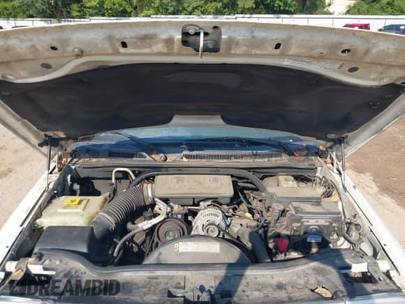 2008 Jeep Commander Sport with VIN 1J8HG48K18C155140, listed as a IAAI auction lot 43191617 with 228,784 mi miles and . Bid and sale history available at DreamBid. Image 10.