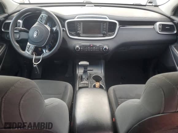 2019 Kia Sorento LX with VIN 5XYPG4A36KG560225, listed as a Copart auction lot 69434415 with 162,144 mi miles and Salvage title. Bid and sale history available at DreamBid. Image 8.