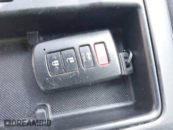 2017 Toyota Camry XLE с VIN 4T1BF1FK0HU655796, выставлен на аукционе IAAI как лот 42760592 с пробегом 236 567 миль миль и . История ставок и продаж доступна на DreamBid. Изображение 11.