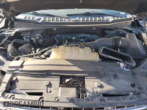 2020 Ford F-150 XL с VIN 1FTEW1EP7LFC48313, выставлен на аукционе Copart как лот 81004935 с пробегом 69 272 миль миль и На запчасти • Non repairable. История ставок и продаж доступна на DreamBid. Изображение 11.