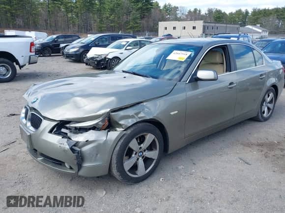 2007 BMW 5 Series с VIN WBANF33547CS41532, выставлен на аукционе IAAI как лот 42047518 с пробегом 217 725 миль миль и . История ставок и продаж доступна на DreamBid. Изображение 2.