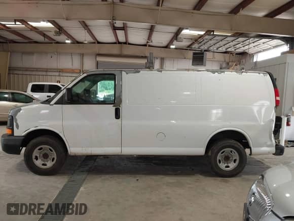 2007 Chevrolet Express Cargo с VIN 1GCGG25V571244967, выставлен на аукционе IAAI как лот 42962929 с пробегом 256 553 миль миль и . История ставок и продаж доступна на DreamBid. Изображение 14.