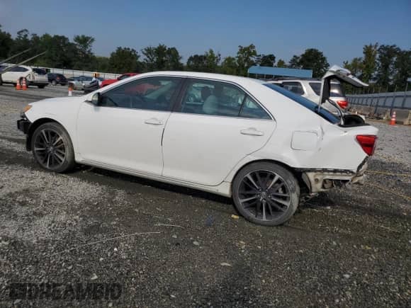 2014 Toyota Camry L с VIN 4T1BF1FK9EU387259, выставлен на аукционе Copart как лот 71438005 с пробегом 147 194 миль миль и Списание • Salvage title. История ставок и продаж доступна на DreamBid. Изображение 2.