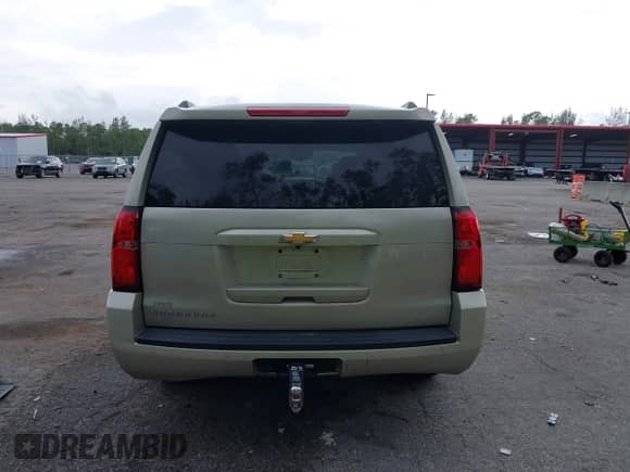2016 Chevrolet Suburban LT z VIN 1GNSCHKCXGR282232, wystawiony jako IAAI lot #42650483 z przebiegiem 143 325 mil mil oraz . Historia ofert i sprzedaży dostępna na DreamBid. Obrazek 16.