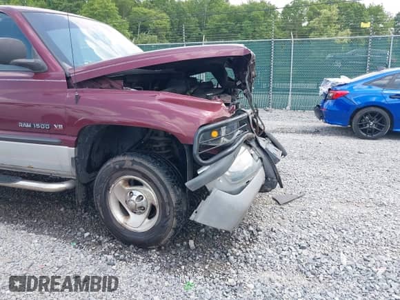 2000 Dodge 1500 with VIN 1B7HF13Z3YJ140812, listed as a IAAI auction lot 42469628 with 174,428 mi miles and . Bid and sale history available at DreamBid. Image 17.