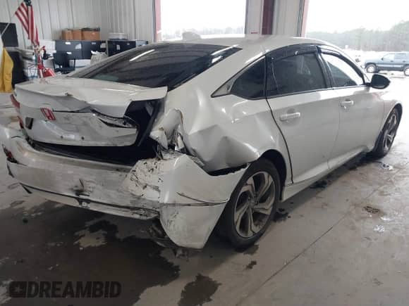 2018 Honda Accord EX-L с VIN 1HGCV1F6XJA071882, выставлен на аукционе IAAI как лот 41524537 с пробегом 275 724 миль миль и . История ставок и продаж доступна на DreamBid. Изображение 4.