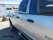 2006 Dodge 2500 ST z VIN 1D7KS28C26J223534, wystawiony jako IAAI lot #42642338 z przebiegiem 137 742 mil mil oraz . Historia ofert i sprzedaży dostępna na DreamBid. Obrazek 18.