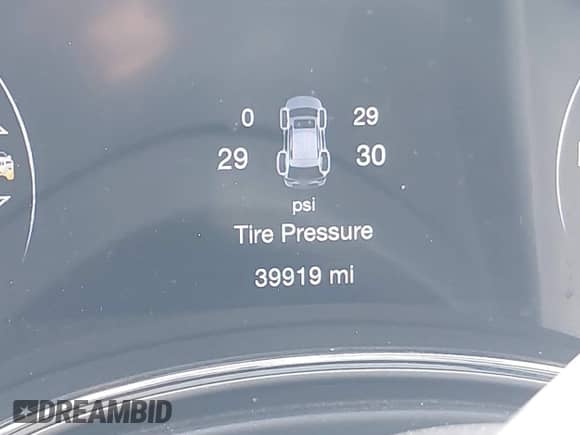 2021 Jeep Grand Cherokee Laredo E с VIN 1C4RJEAG0MC658371, выставлен на аукционе IAAI как лот 42271039 с пробегом 39 919 миль миль и . История ставок и продаж доступна на DreamBid. Изображение 16.