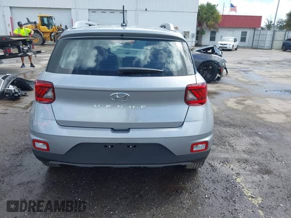 2025 Hyundai Venue SEL с VIN KMHRC8A38SU376877, выставлен на аукционе IAAI как лот 43363036 с пробегом 1 844 миль миль и . История ставок и продаж доступна на DreamBid. Изображение 17.