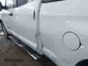 2018 Toyota Tundra SR с VIN 5TFUW5F18JX692272, выставлен на аукционе IAAI как лот 41421218 с пробегом 119 776 миль миль и . История ставок и продаж доступна на DreamBid. Изображение 18.