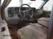 2000 Chevrolet Silverado 2500 LS с VIN 1GCGK29U4YE230925, выставлен на аукционе Copart как лот 78539004 с пробегом 191 960 миль миль и Чистый • Clean title. История ставок и продаж доступна на DreamBid. Изображение 8.