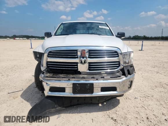 2017 Ram 1500 Lone Star z VIN 1C6RR6LT9HS855079, wystawiony jako Copart lot #80543935 z przebiegiem 55 118 mil mil oraz Szkoda całkowita • Salvage title. Historia ofert i sprzedaży dostępna na DreamBid. Obrazek 5.