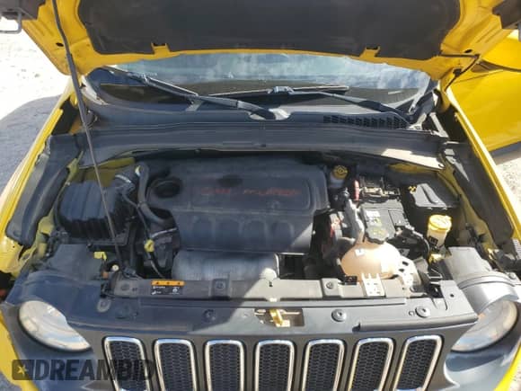 2017 Jeep Renegade Latitude с VIN ZACCJABB3HPE90213, выставлен на аукционе Copart как лот 70889635 с пробегом 137 765 миль миль и Списание • Salvage title. История ставок и продаж доступна на DreamBid. Изображение 12.