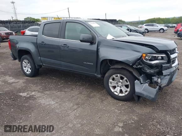 2015 Chevrolet Colorado 2WD LT z VIN 1GCGSBEA2F1217266, wystawiony jako IAAI lot #43018654 z przebiegiem 150 116 mil mil oraz . Historia ofert i sprzedaży dostępna na DreamBid. Obrazek 1.