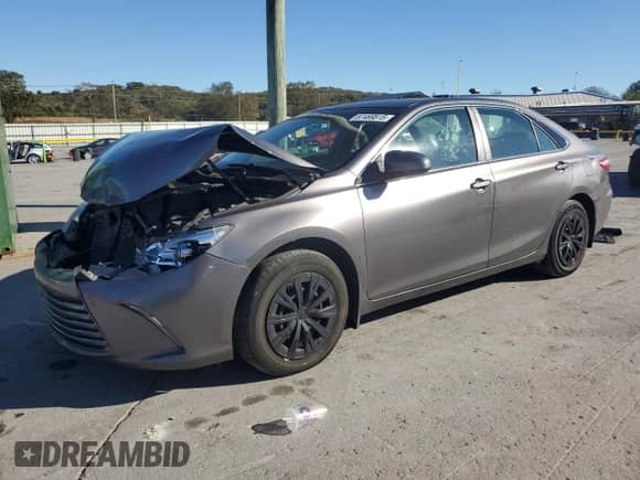 2017 Toyota Camry SE z VIN 4T1BF1FK8HU752163, wystawiony jako Copart lot #87469515 z przebiegiem 118 084 mil mil oraz Szkoda całkowita • Salvage title. Historia ofert i sprzedaży dostępna na DreamBid. Obrazek 1.