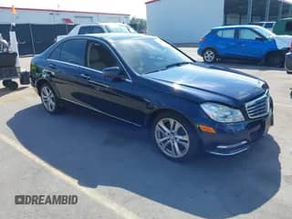 2013 Mercedes-Benz C 300 Sport с VIN WDDGF8AB1DR250754, выставлен на аукционе IAAI как лот 43262731 с пробегом 147 352 миль миль и . История ставок и продаж доступна на DreamBid. Изображение 1.