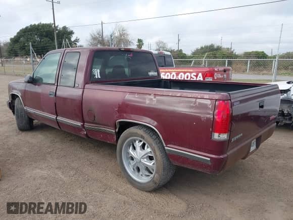 1996 GMC Sierra 1500 z VIN 2GTEC19R8T1553685, wystawiony jako IAAI lot #41503682 z przebiegiem 238 634 mil mil oraz . Historia ofert i sprzedaży dostępna na DreamBid. Obrazek 3.