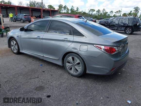 2015 Hyundai Sonata with VIN KMHEC4A40FA120014, listed as a IAAI auction lot 42982408 with 93,223 mi miles and . Bid and sale history available at DreamBid. Image 3.