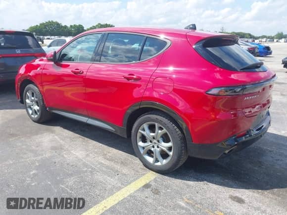 2024 Dodge Hornet R/T z VIN ZACPDFCW5R3A14514, wystawiony jako IAAI lot #41901740 z przebiegiem 15 718 mil mil oraz . Historia ofert i sprzedaży dostępna na DreamBid. Obrazek 3.