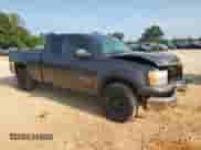 2010 GMC Sierra 1500 SLE с VIN 1GTSCVEA0AZ271622, выставлен на аукционе Copart как лот 69172174 с пробегом 76 837 миль миль и Списание • Salvage title. История ставок и продаж доступна на DreamBid. Изображение 4.