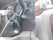 2011 Chevrolet Suburban LT z VIN 1GNSCJE09BR344091, wystawiony jako IAAI lot #41605909 z przebiegiem 312 559 mil mil oraz . Historia ofert i sprzedaży dostępna na DreamBid. Obrazek 11.