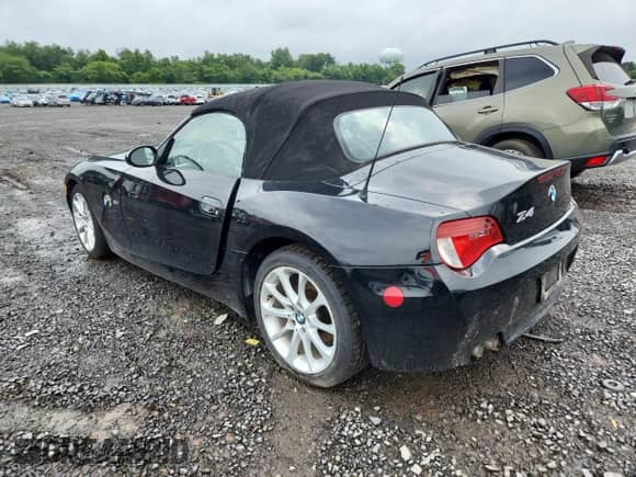 2008 BMW Z4 3.0i with VIN 4USBU335X8LW61383, listed as a Copart auction lot 63316075 with 104,286 mi miles and Clean title. Bid and sale history available at DreamBid. Image 2.