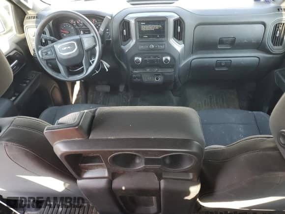 2019 GMC Sierra 1500 with VIN 1GTR9AEF2KZ370879, listed as a Copart auction lot 63045454 with 102,015 mi miles and Salvage title. Bid and sale history available at DreamBid. Image 8.